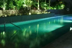 Biotel Suites