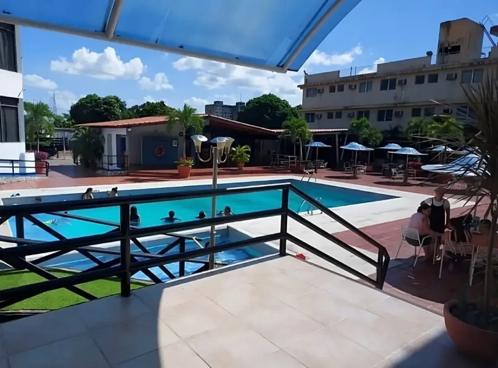 Hotel Luciano Junior