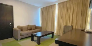 Hotel Trinitarias Suites