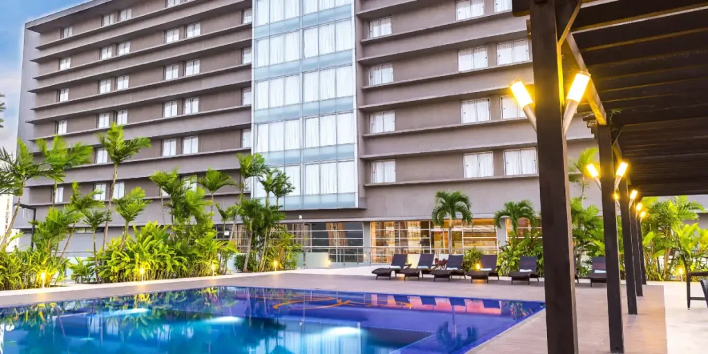 Hotel Trinitarias Suites
